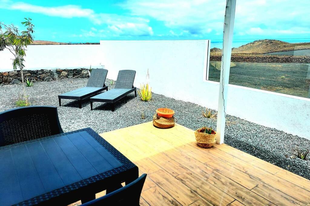Lanzarote Ocean Loft B Tinajo Exterior photo