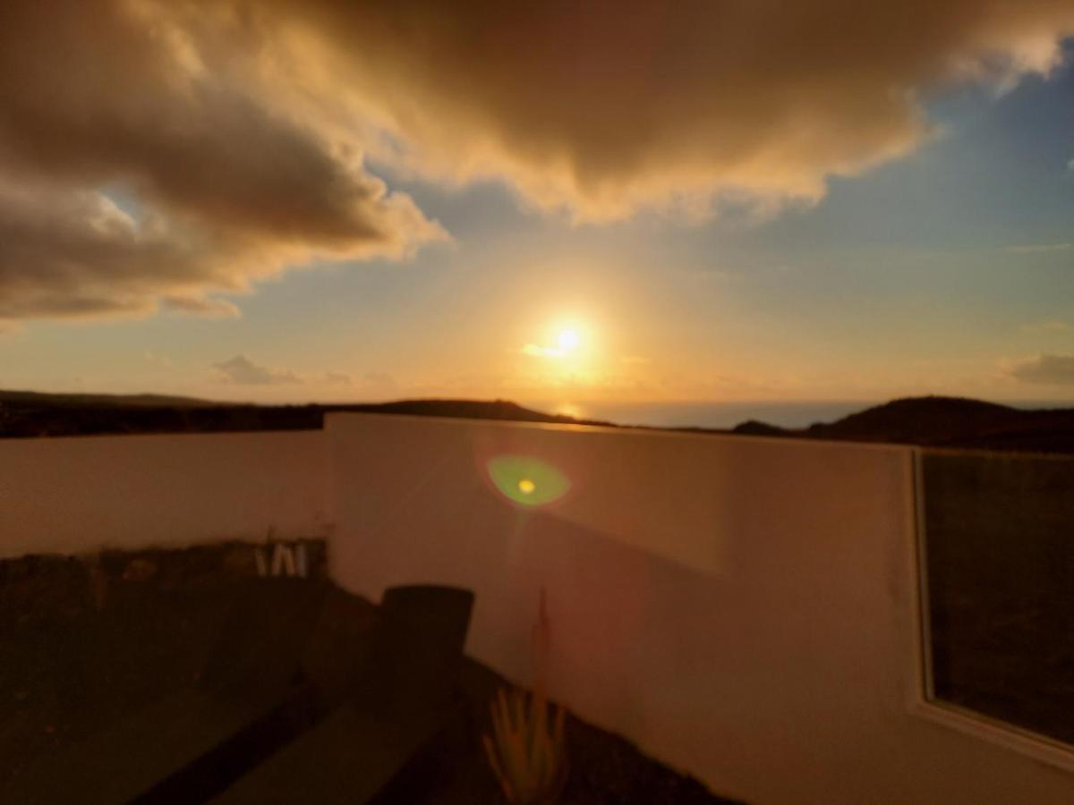 Lanzarote Ocean Loft B Tinajo Exterior photo